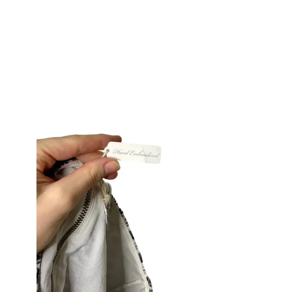 Club Monaco Women 00 White Beaded Mini Skirt Hand Embroidered Scalloped Floral - Picture 4 of 8